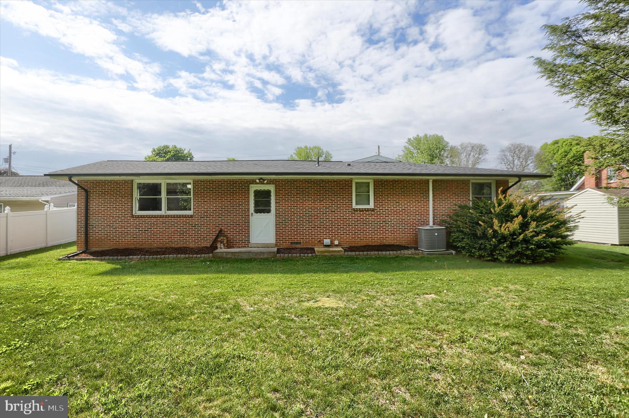 ORCHARD CREST - Residential