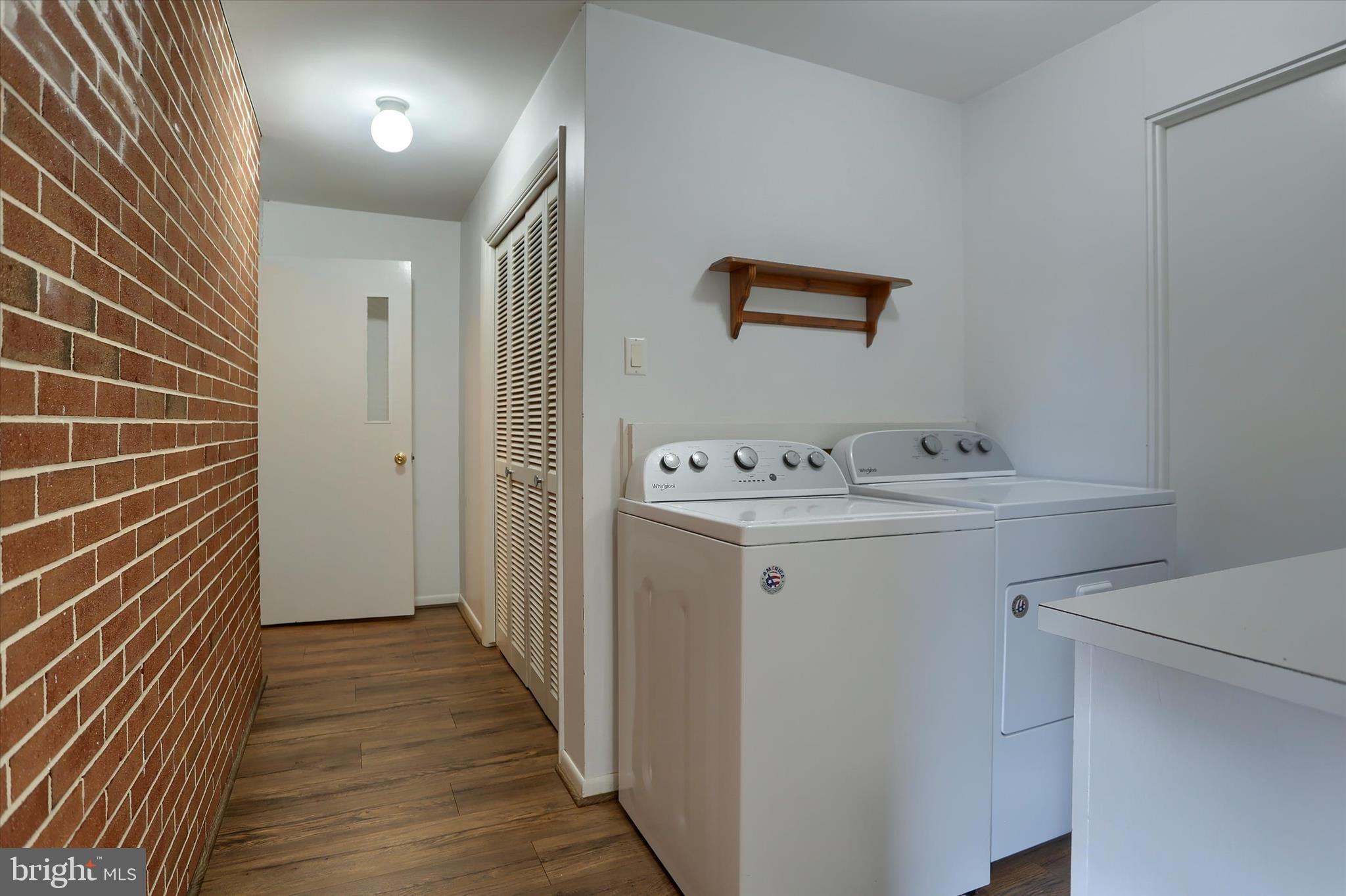 ORCHARD CREST - Residential