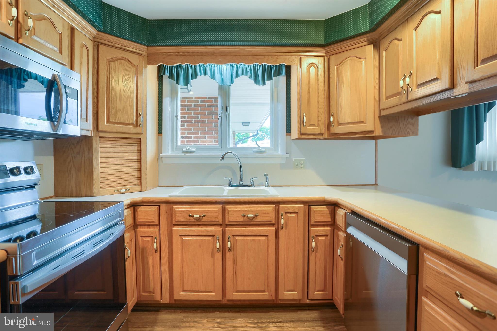 ORCHARD CREST - Residential