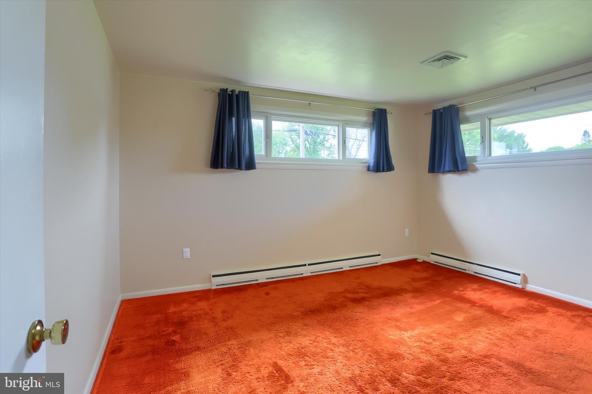 ORCHARD CREST - Residential