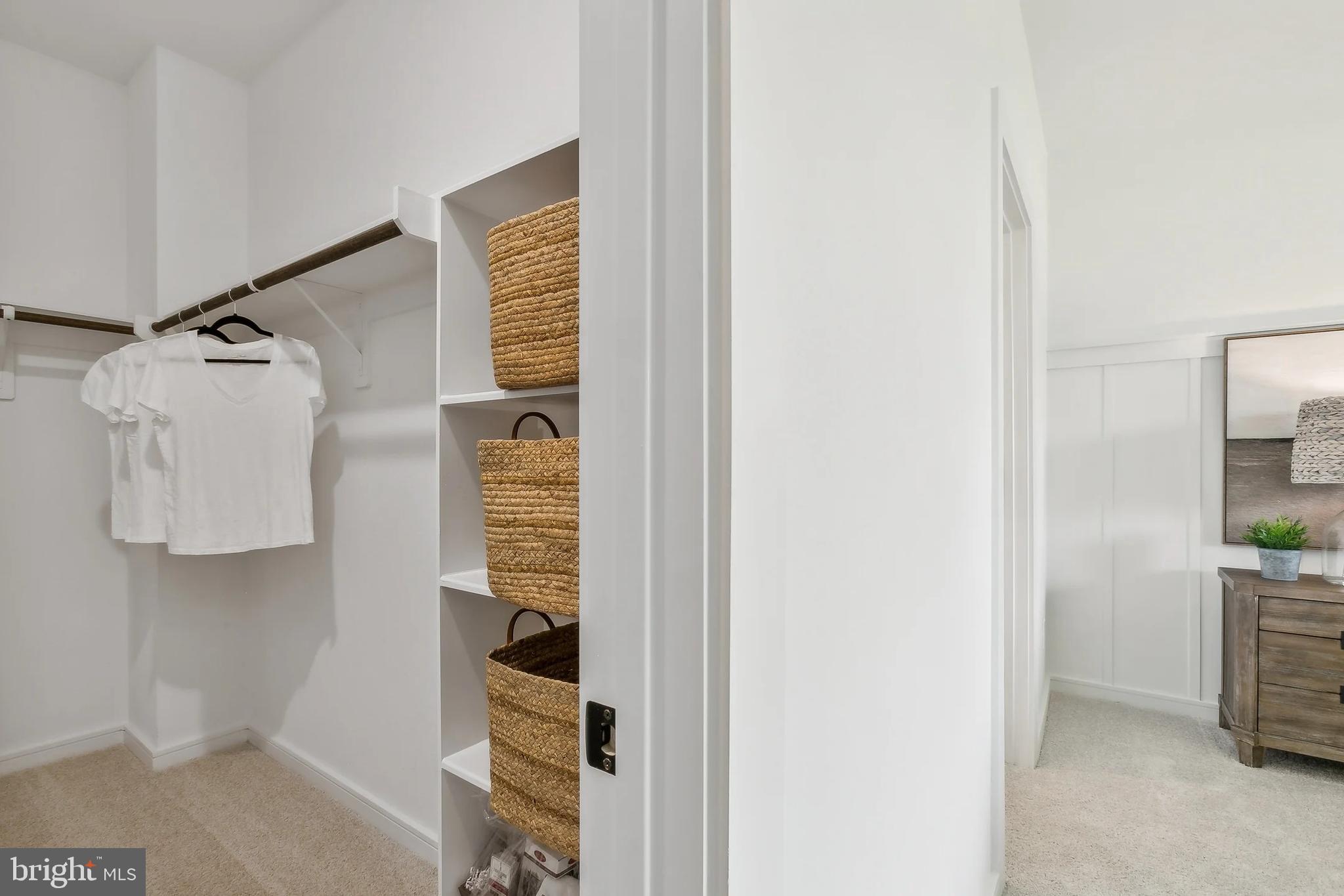 HUNTWELL WEST - Residential