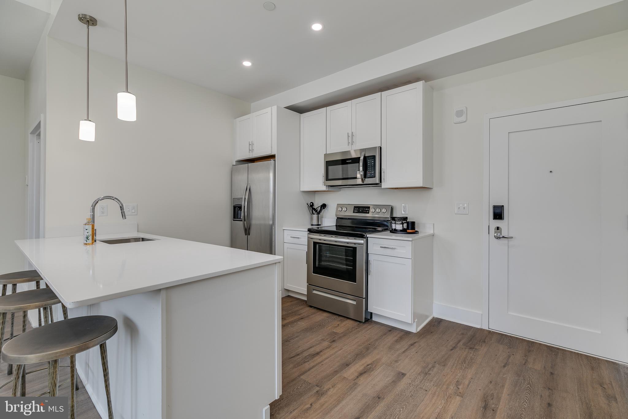 SOCIETY HILL - Residential Lease