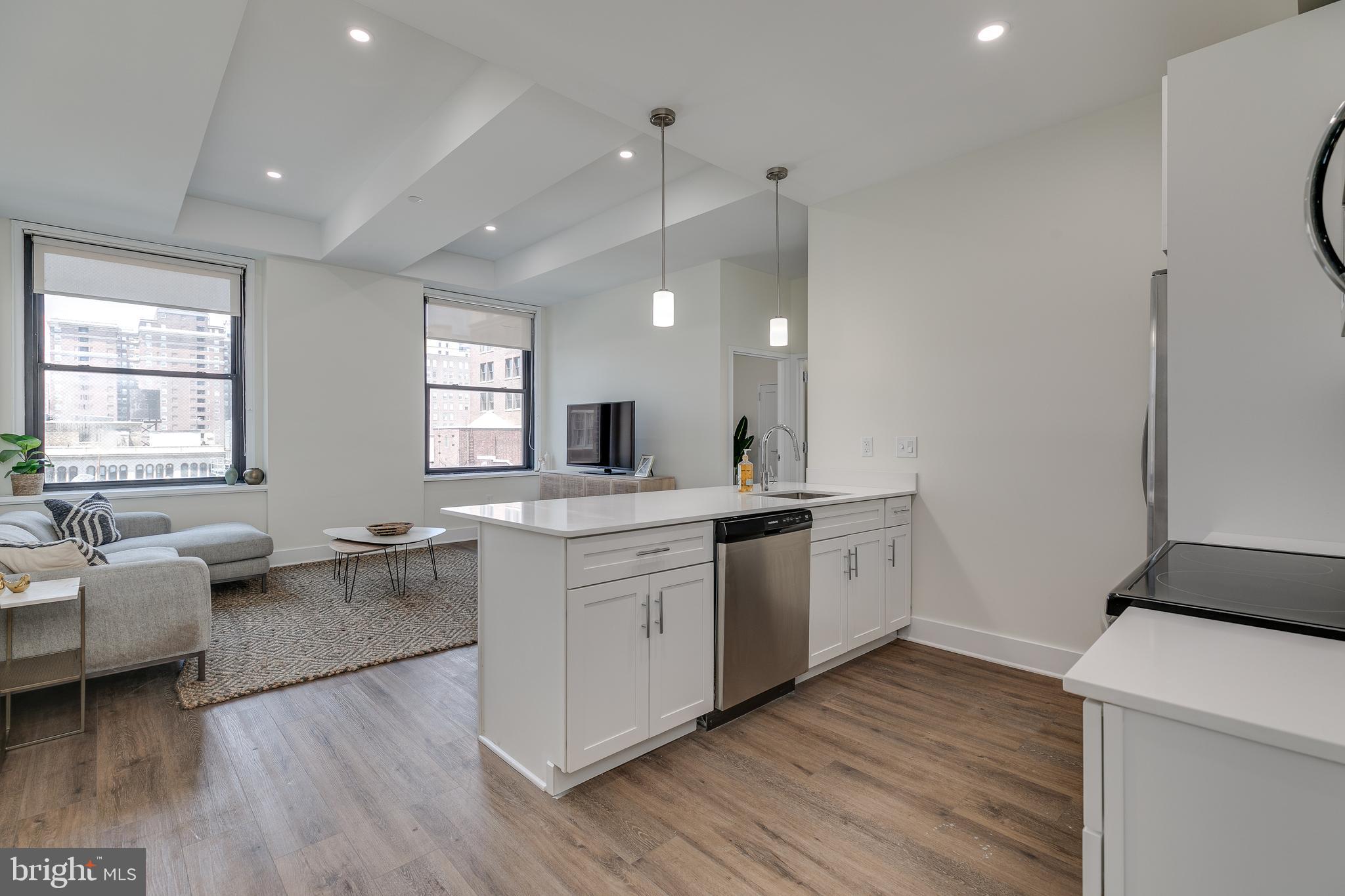 SOCIETY HILL - Residential Lease