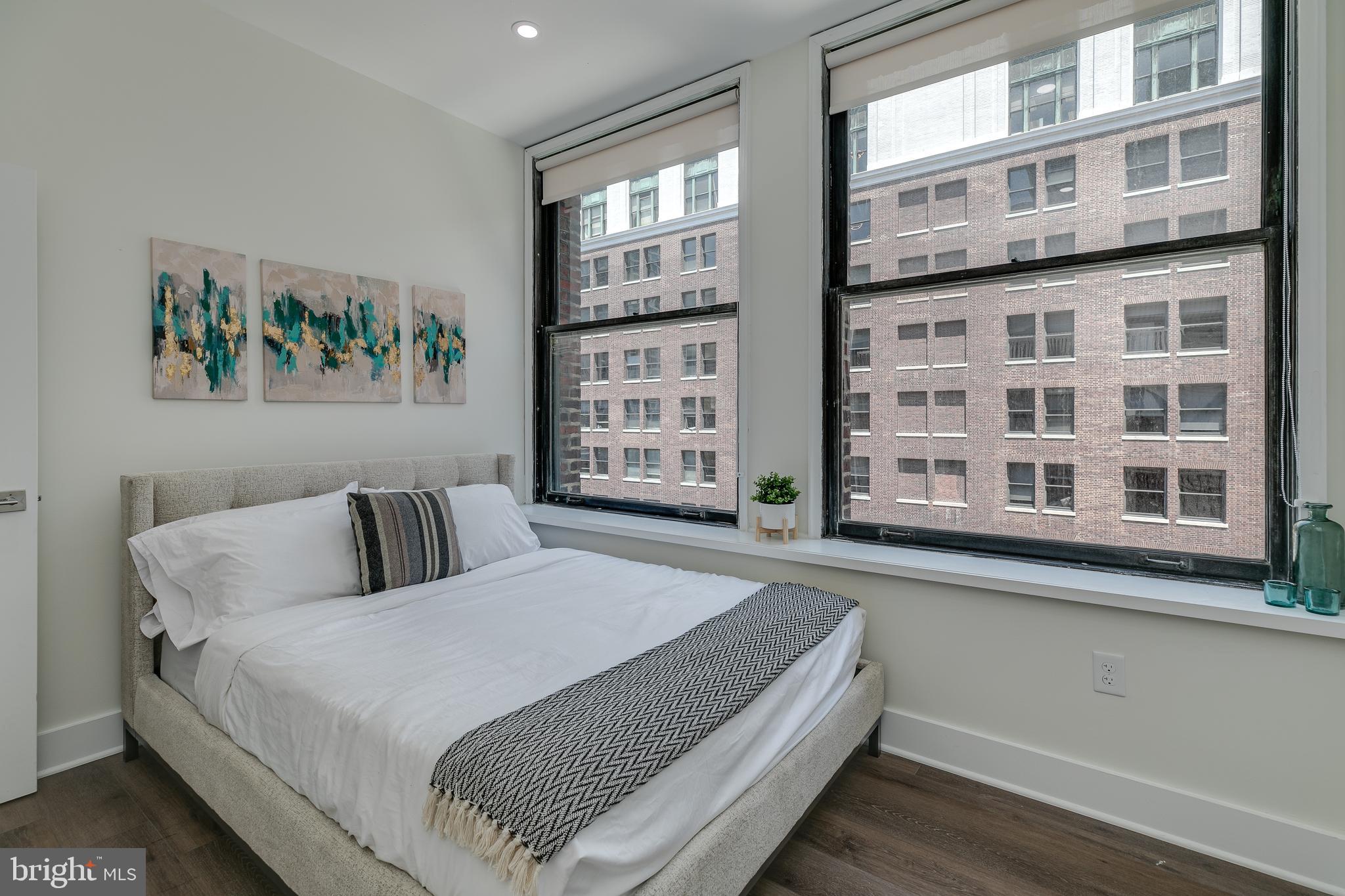 SOCIETY HILL - Residential Lease