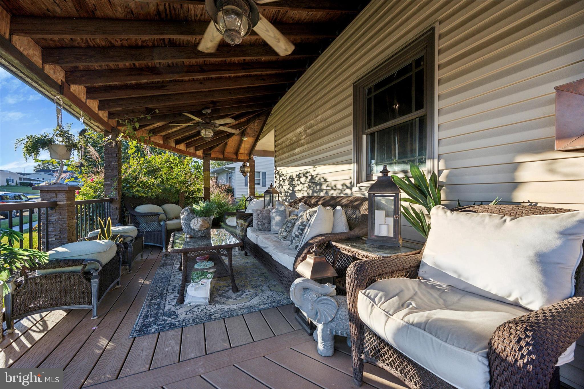 10 BLACK PINE LANE