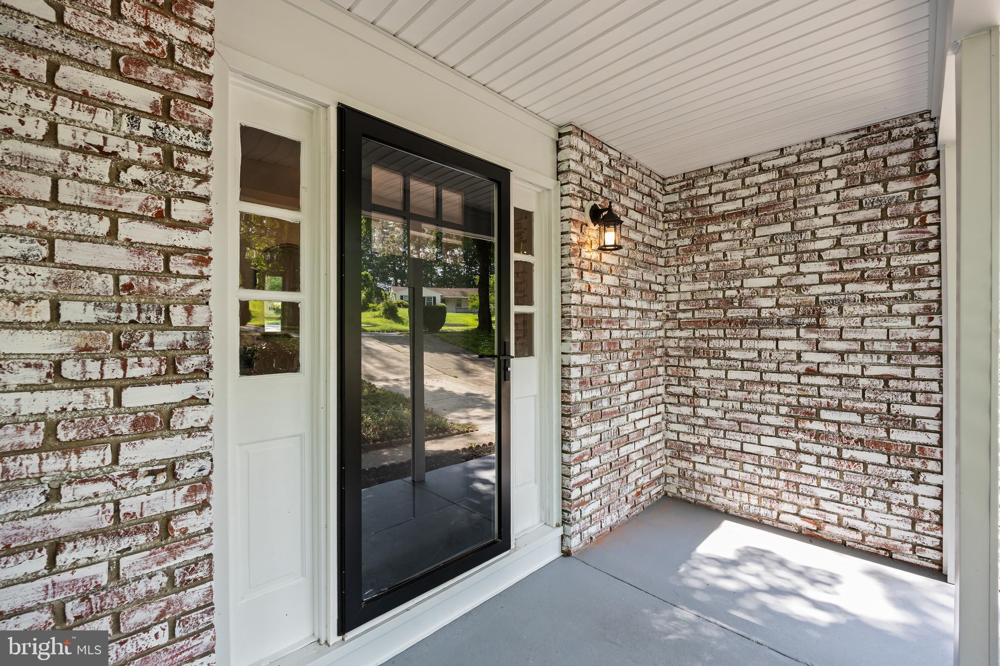 10 MASON COURT