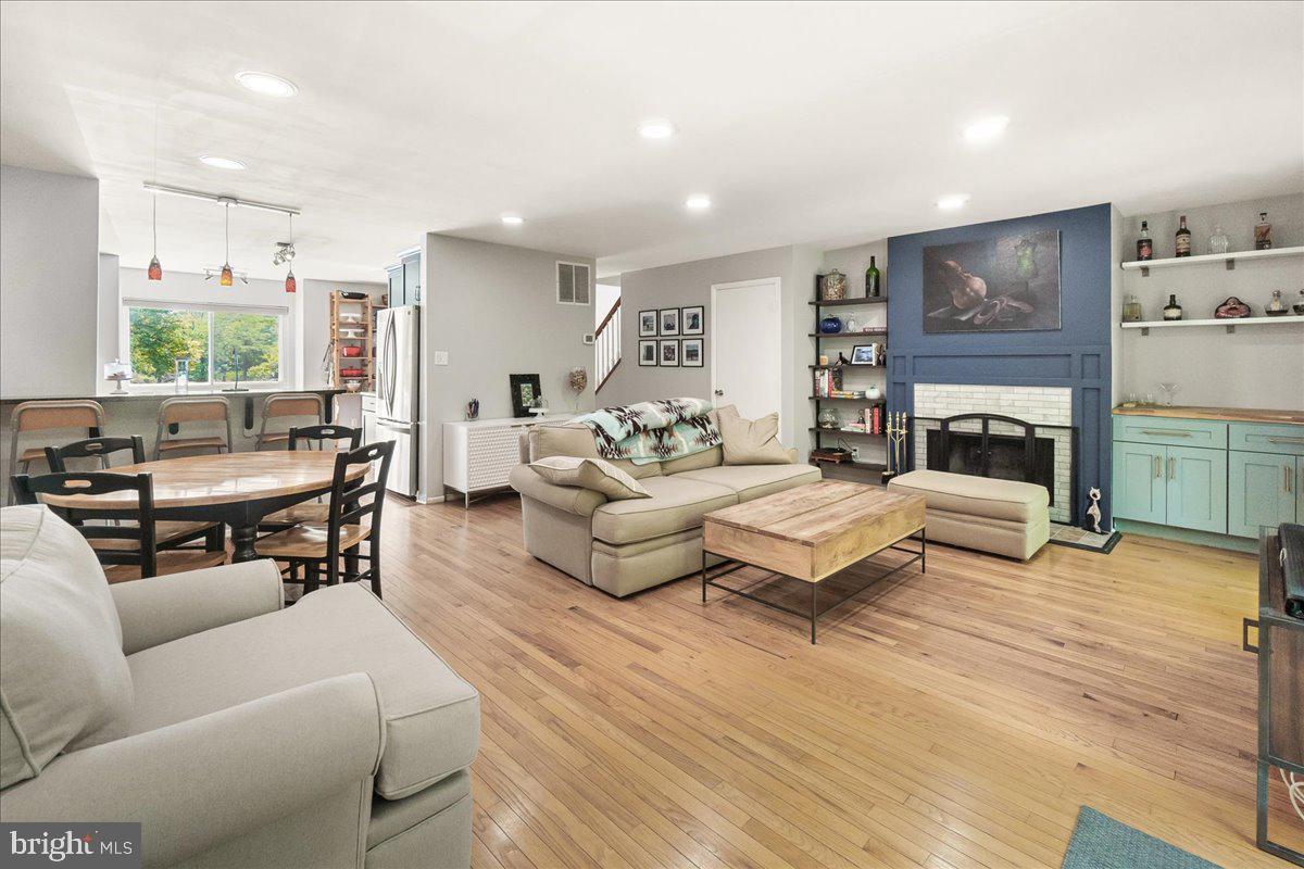 VILLAGE OF OWEN BROWN - Residential