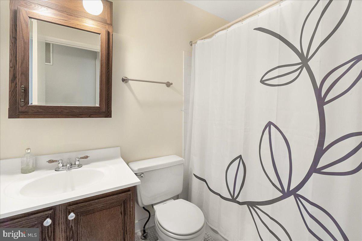 VILLAGE OF OWEN BROWN - Residential