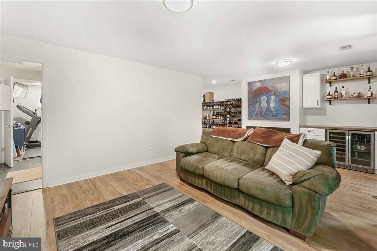 VILLAGE OF OWEN BROWN - Residential