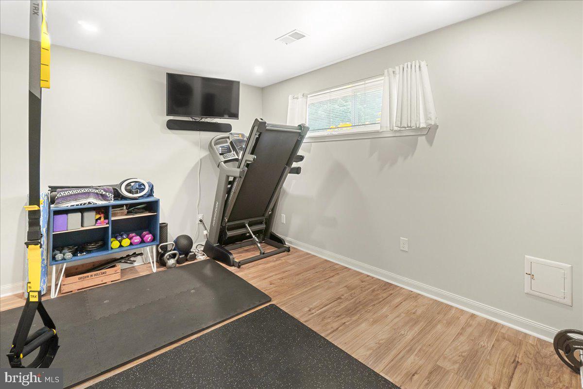 VILLAGE OF OWEN BROWN - Residential