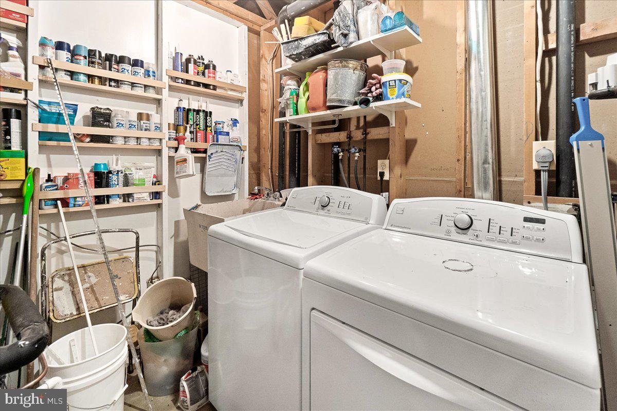 VILLAGE OF OWEN BROWN - Residential