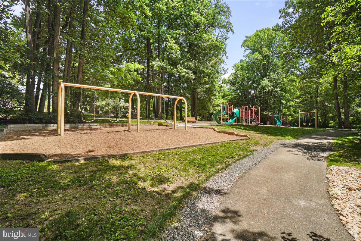 VILLAGE OF OWEN BROWN - Residential