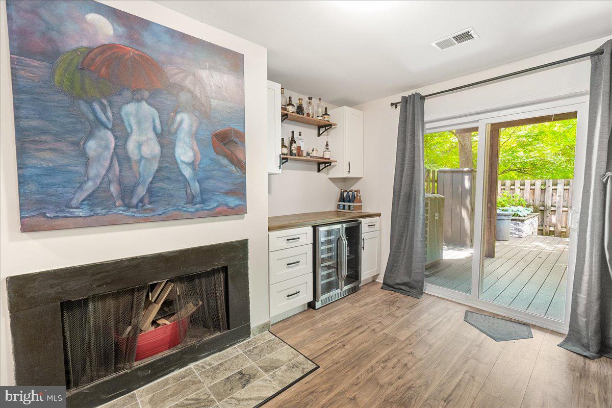 VILLAGE OF OWEN BROWN - Residential