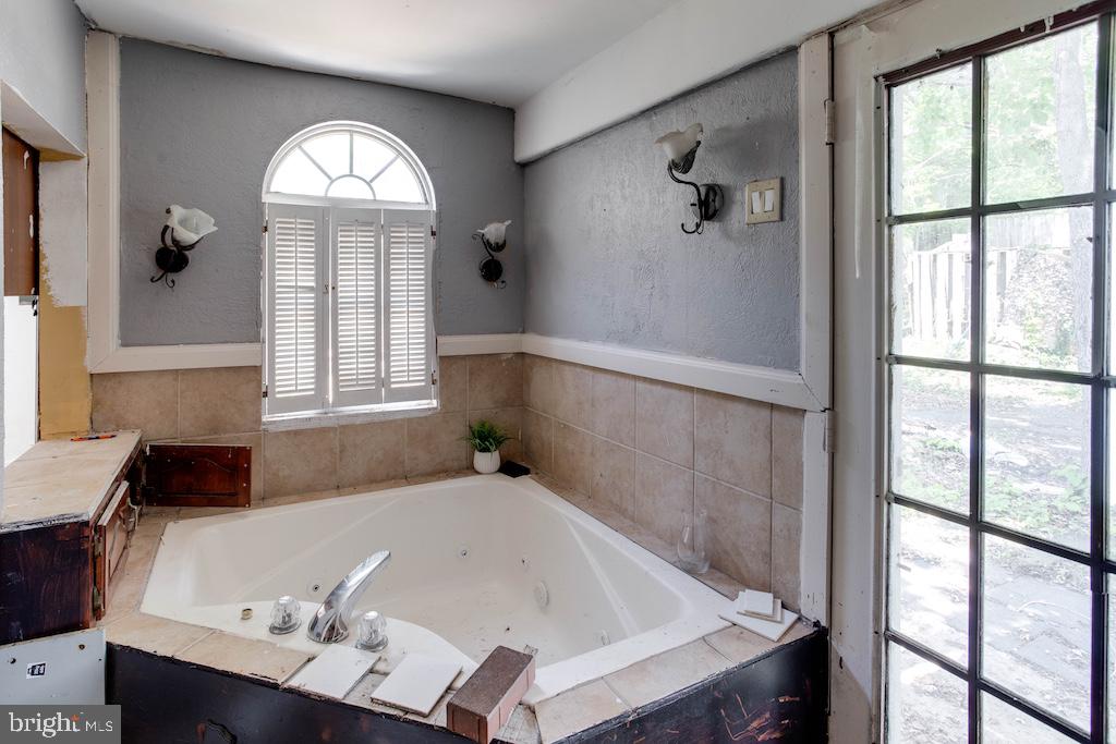 RAINTREE - Residential