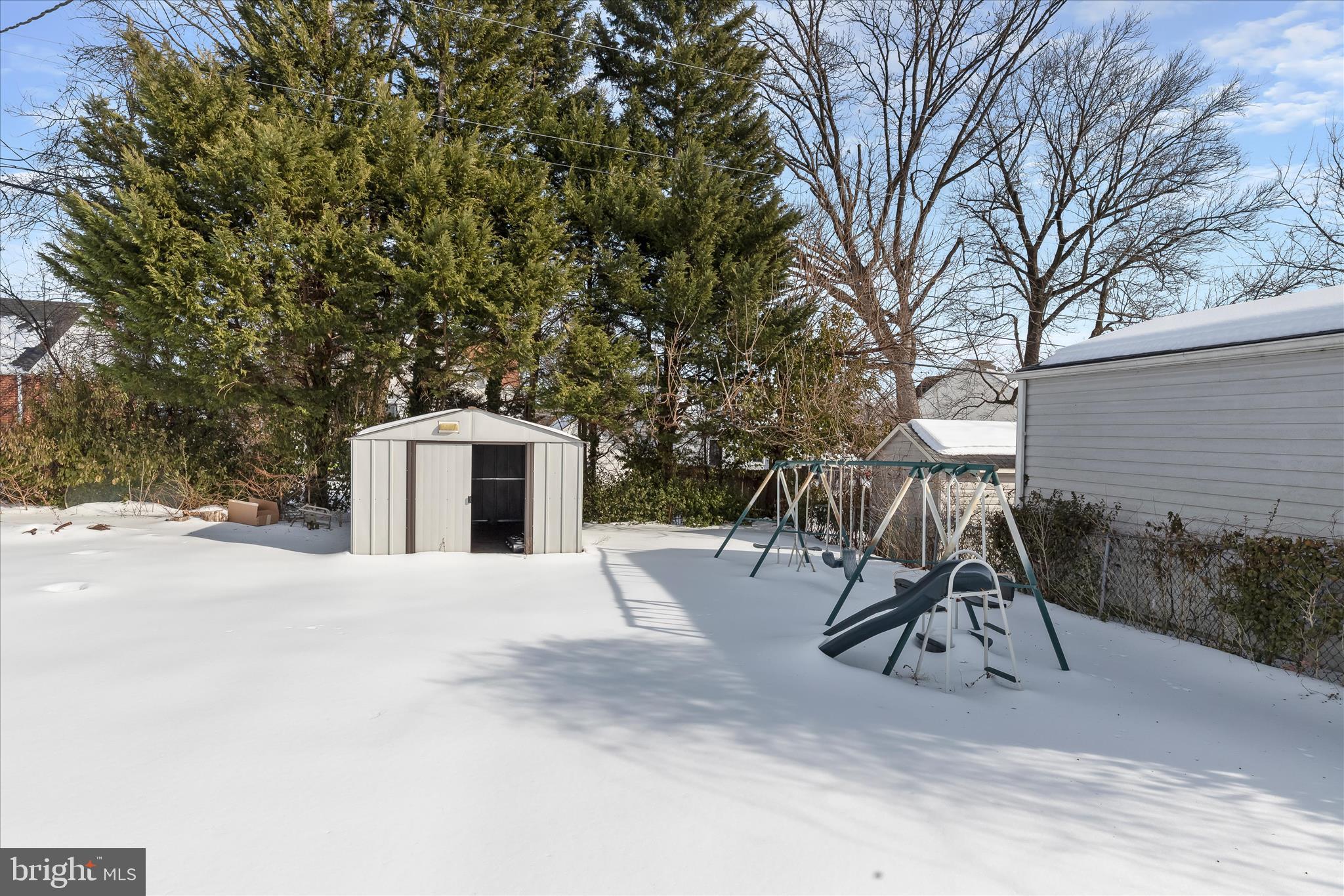 HILLENDALE PARK - Residential