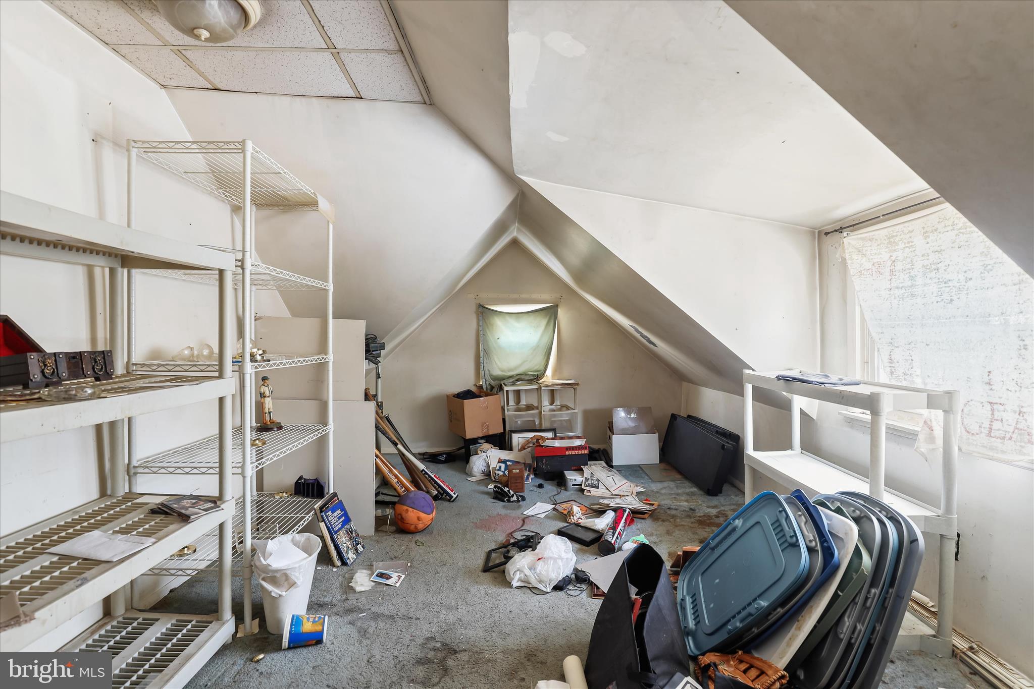 HILLENDALE PARK - Residential