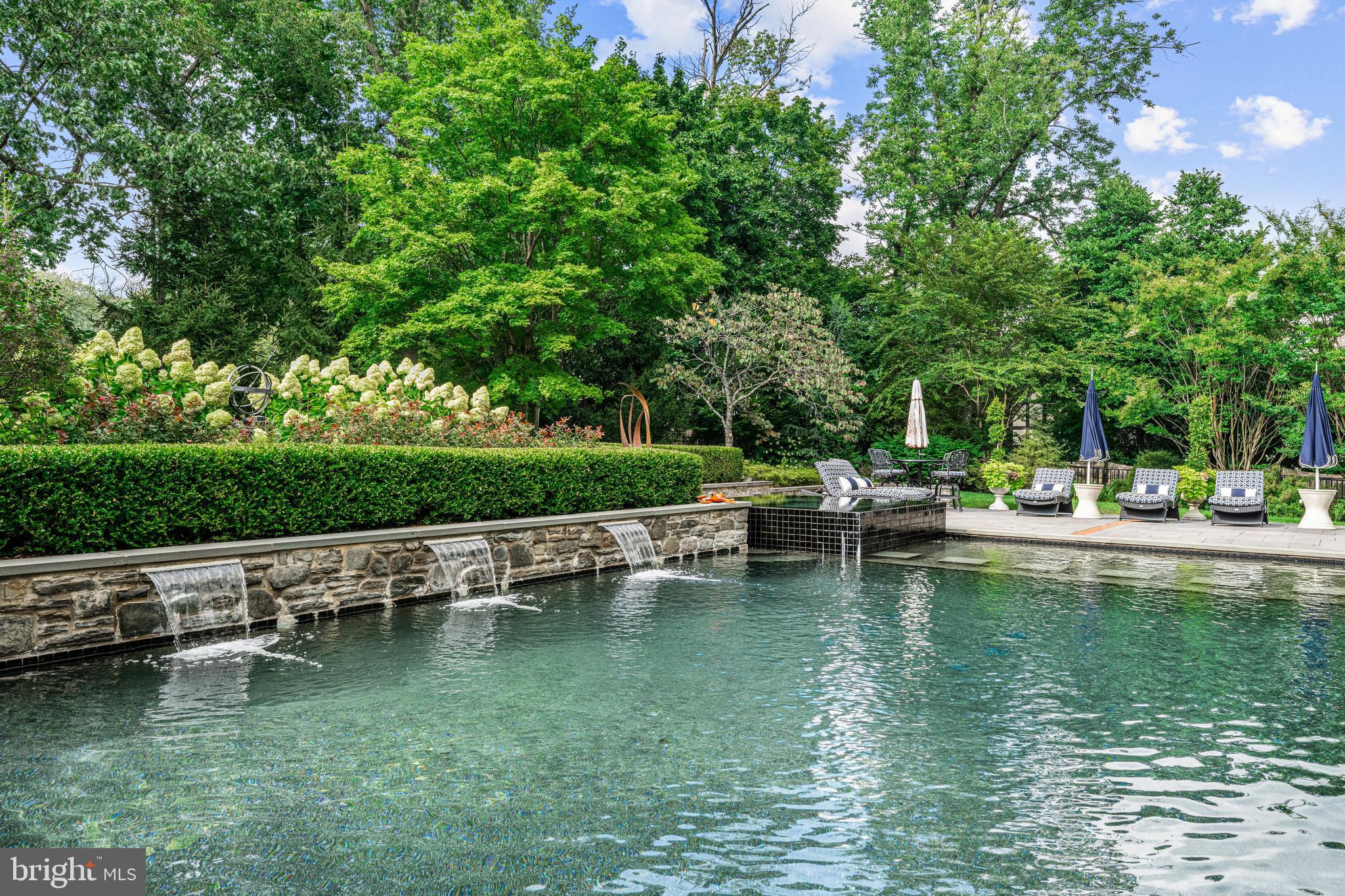 MERION GOLF ESTATES - Residential