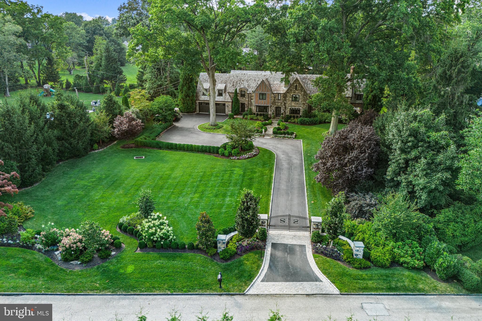 MERION GOLF ESTATES - Residential