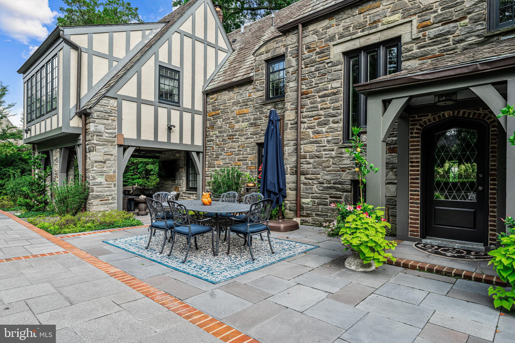 MERION GOLF ESTATES - Residential