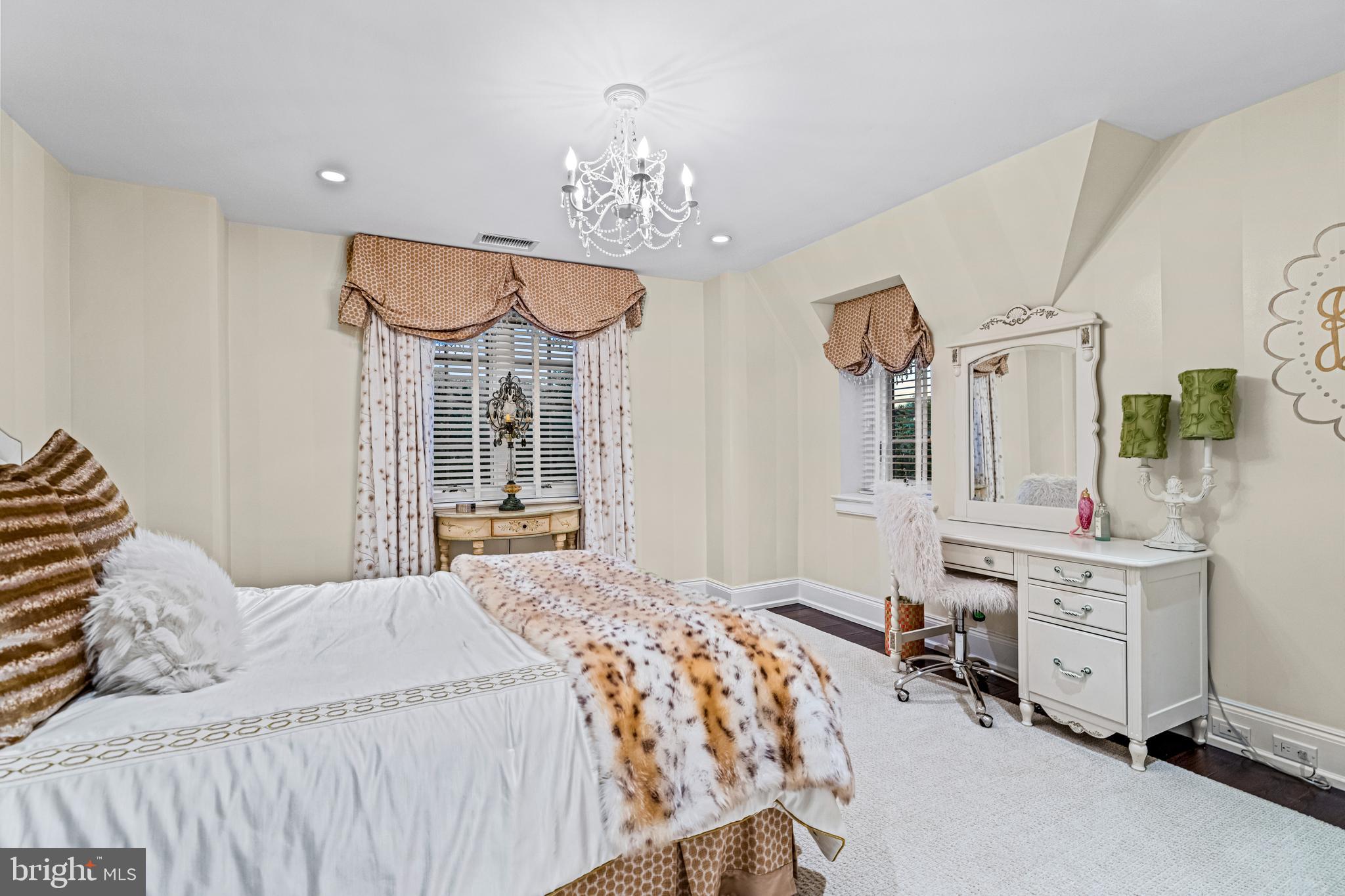 MERION GOLF ESTATES - Residential