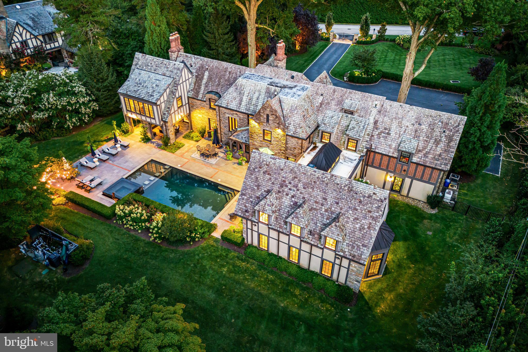 MERION GOLF ESTATES - Residential