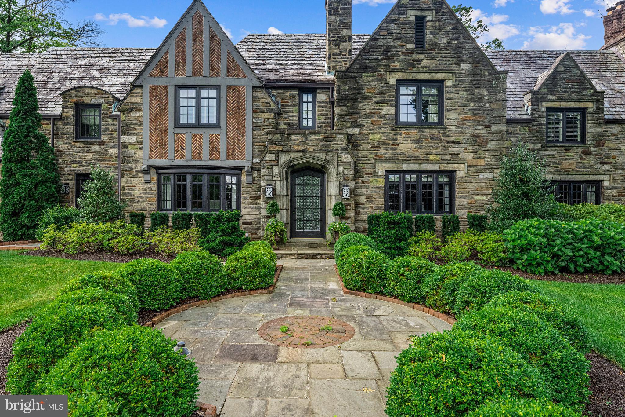 MERION GOLF ESTATES - Residential