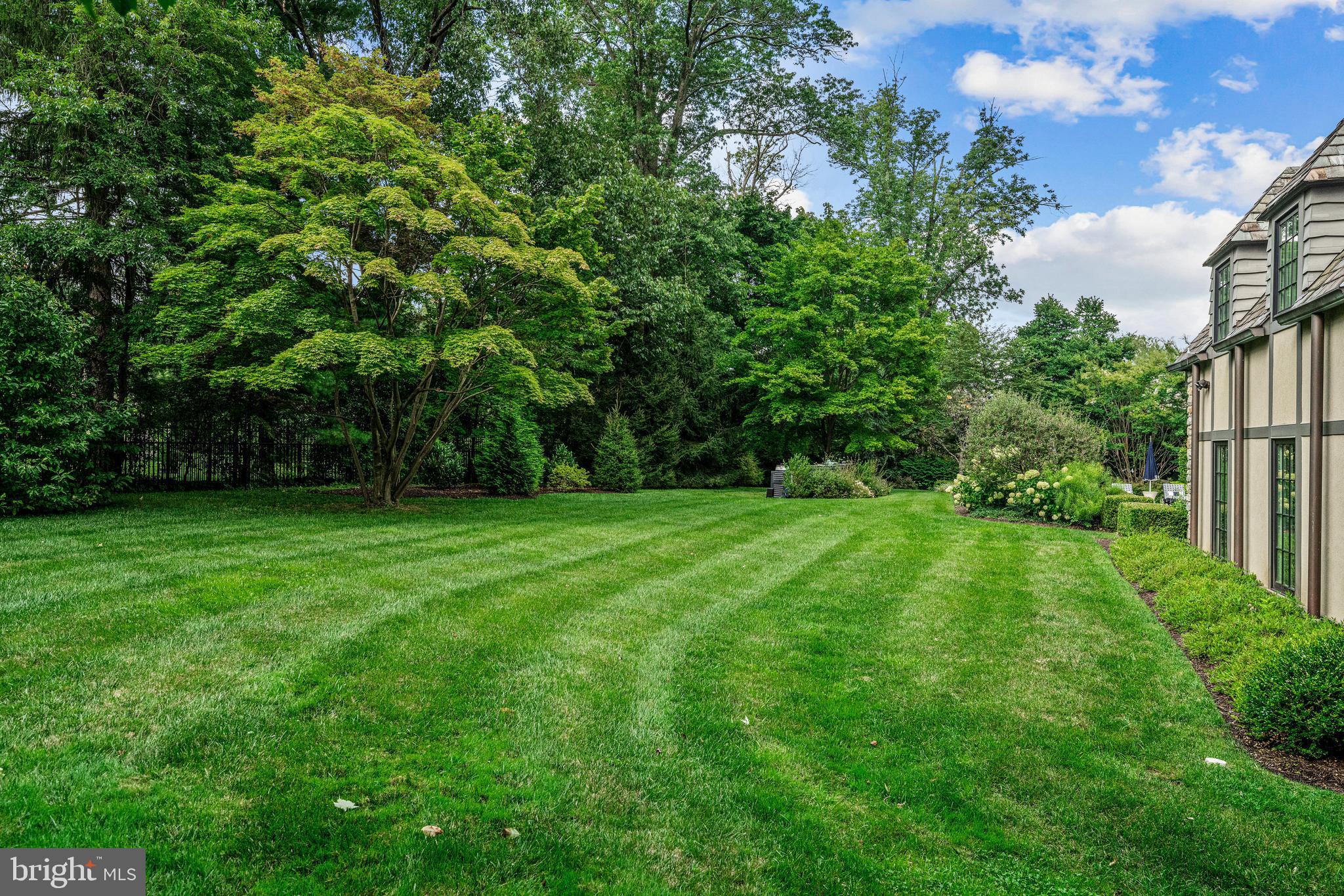MERION GOLF ESTATES - Residential