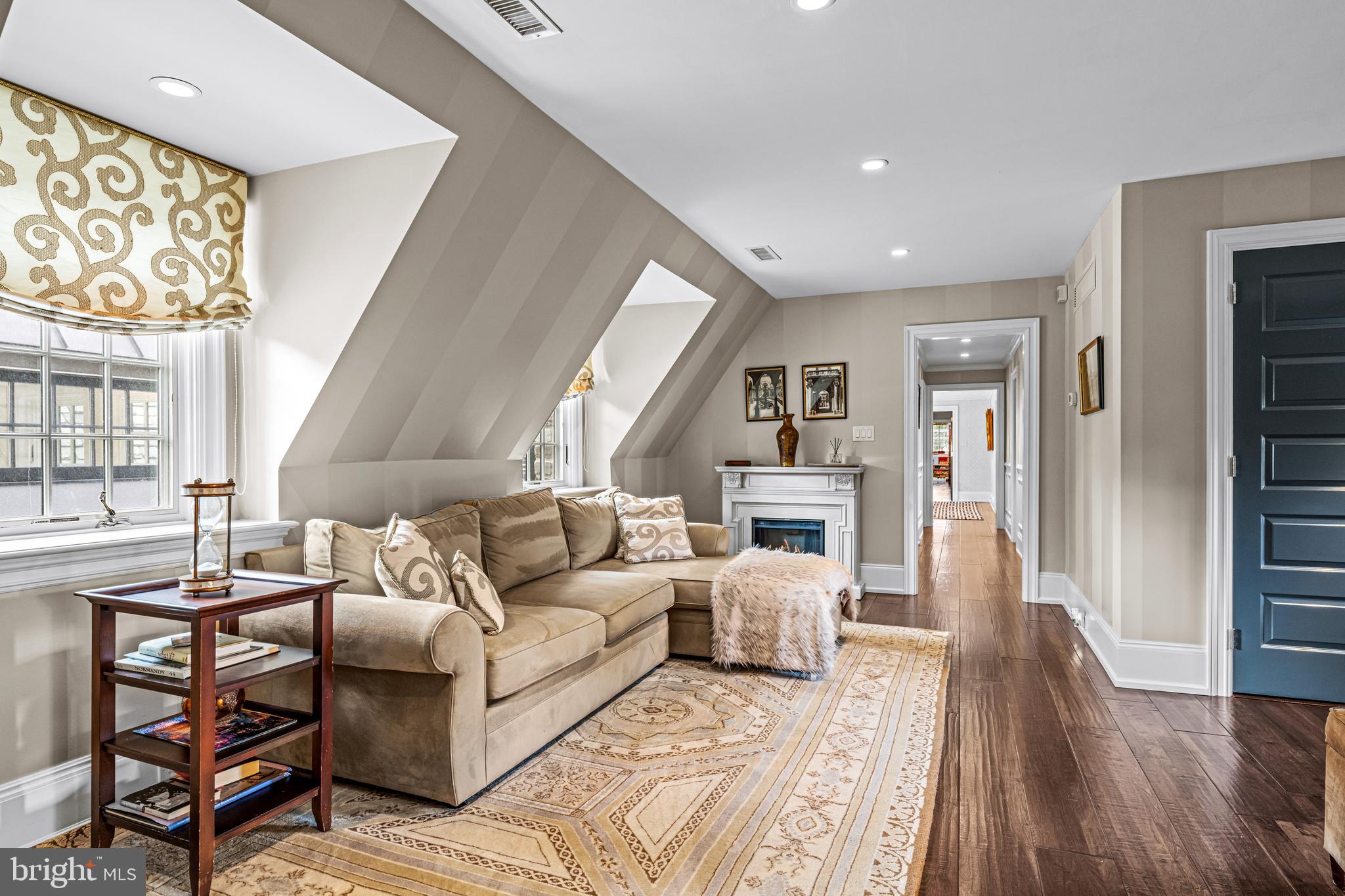 MERION GOLF ESTATES - Residential