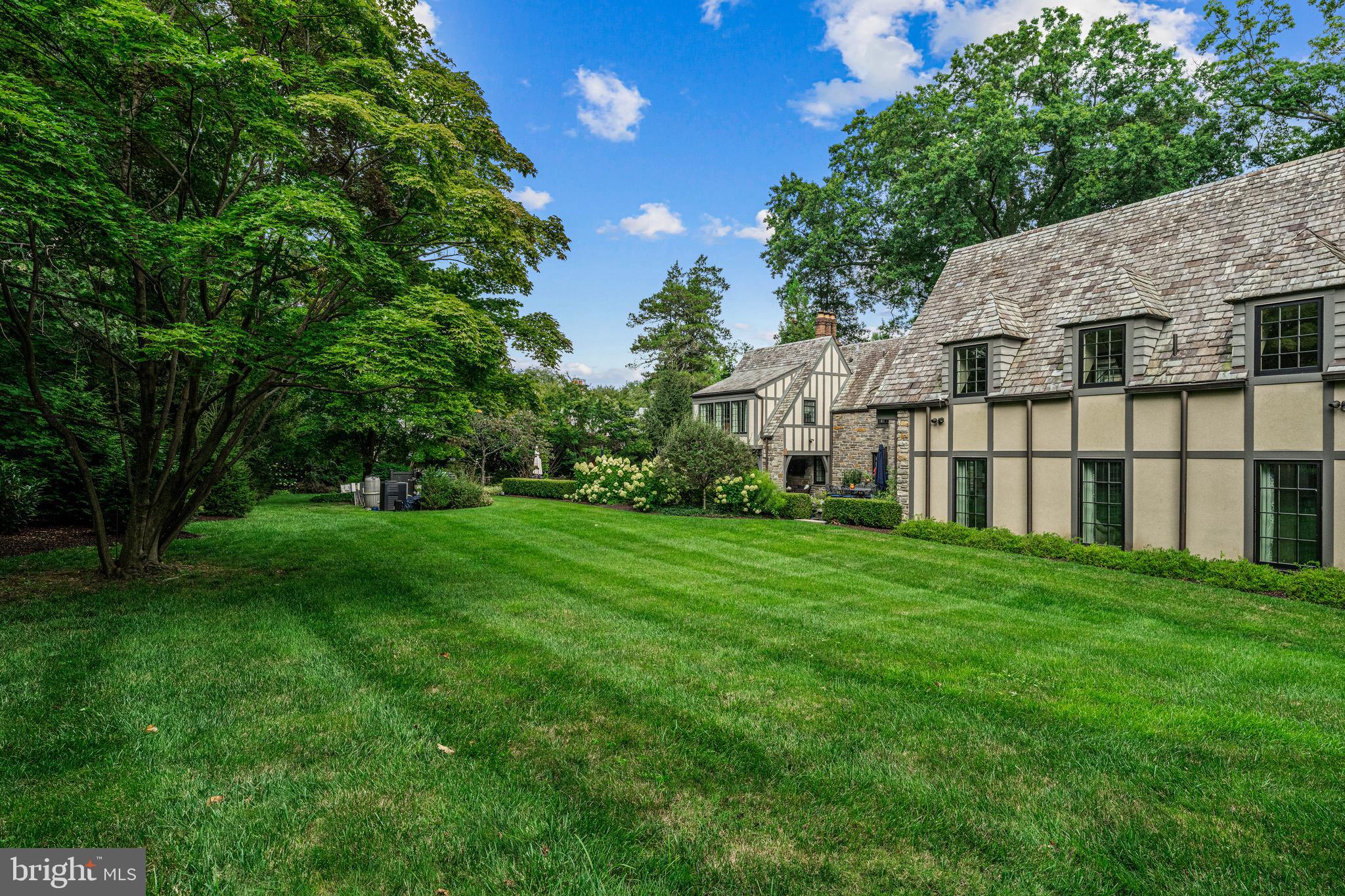 MERION GOLF ESTATES - Residential