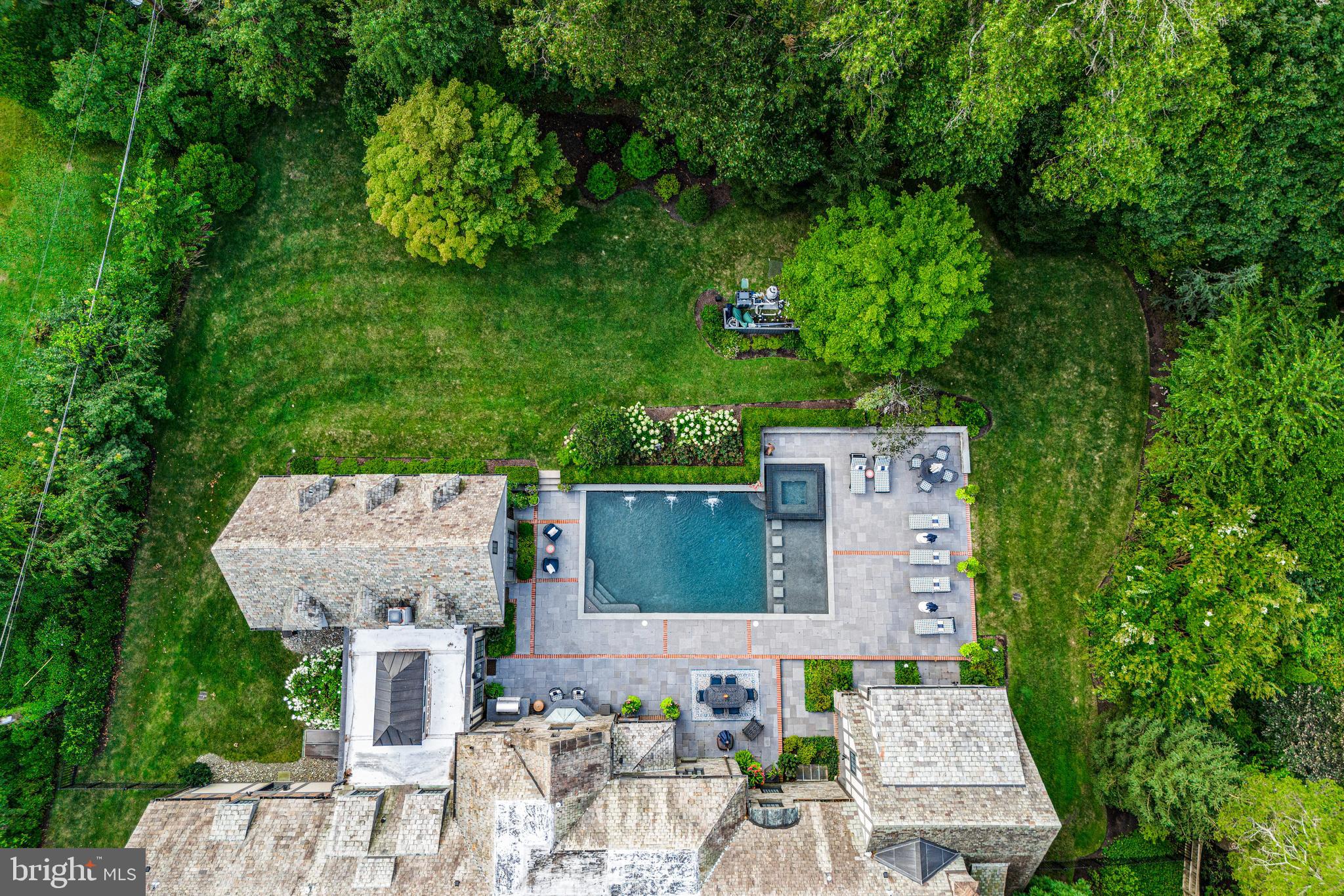 MERION GOLF ESTATES - Residential