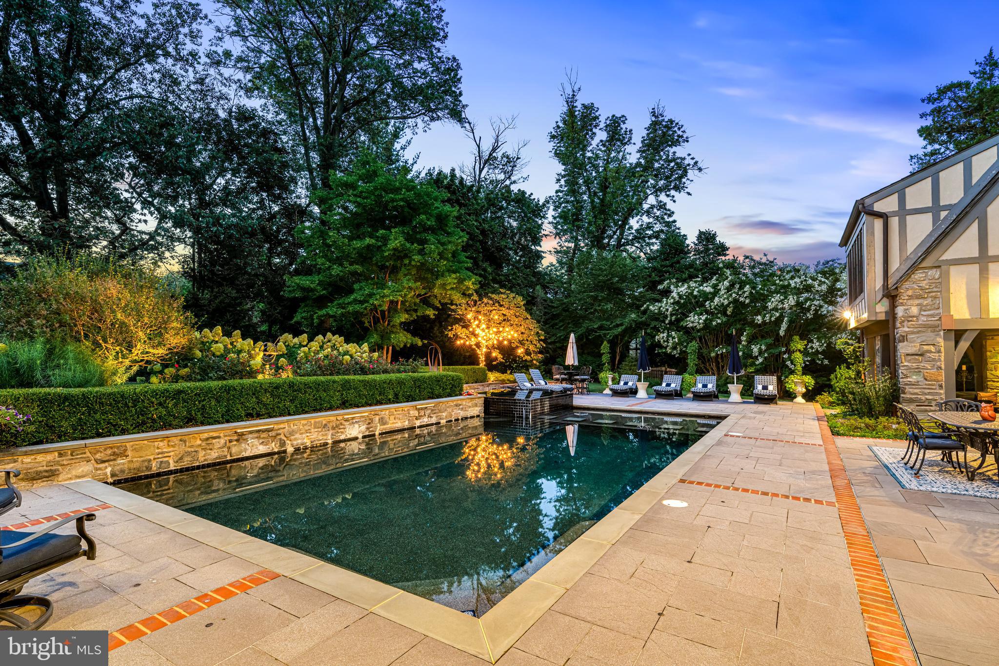 MERION GOLF ESTATES - Residential