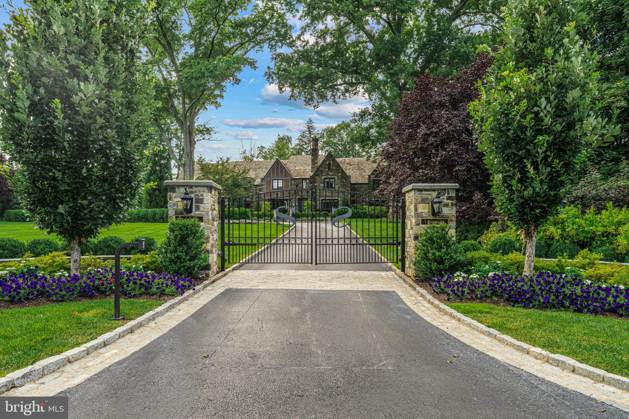 MERION GOLF ESTATES - Residential