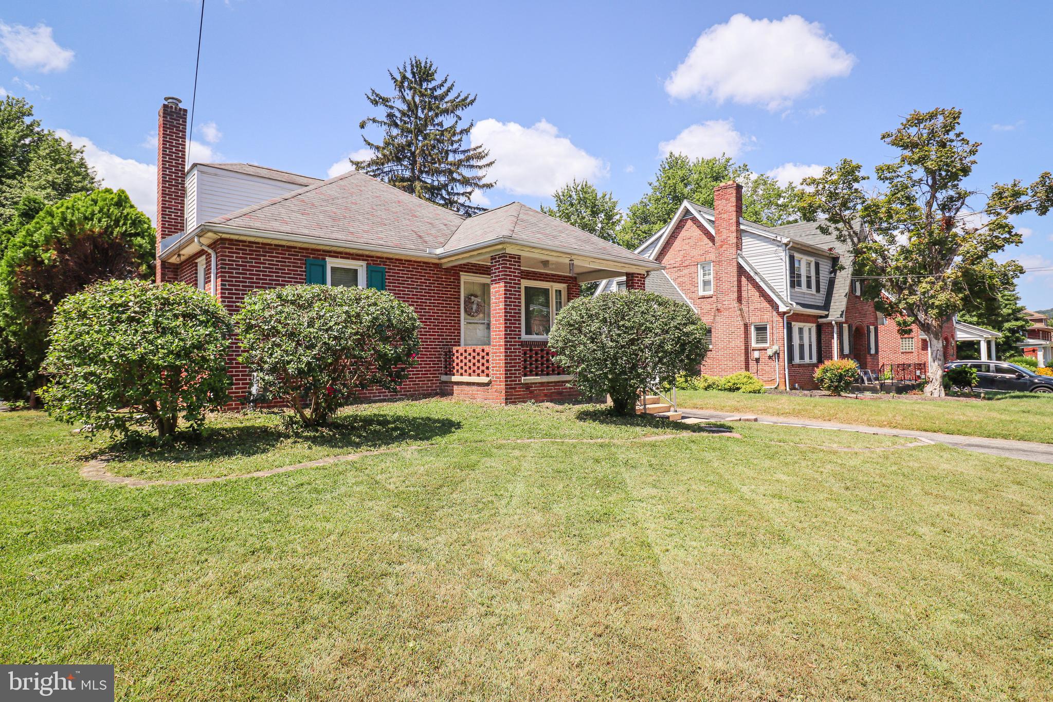 OLD EAST YORK - Residential