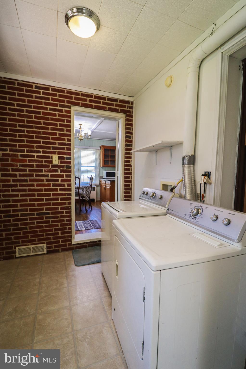 OLD EAST YORK - Residential