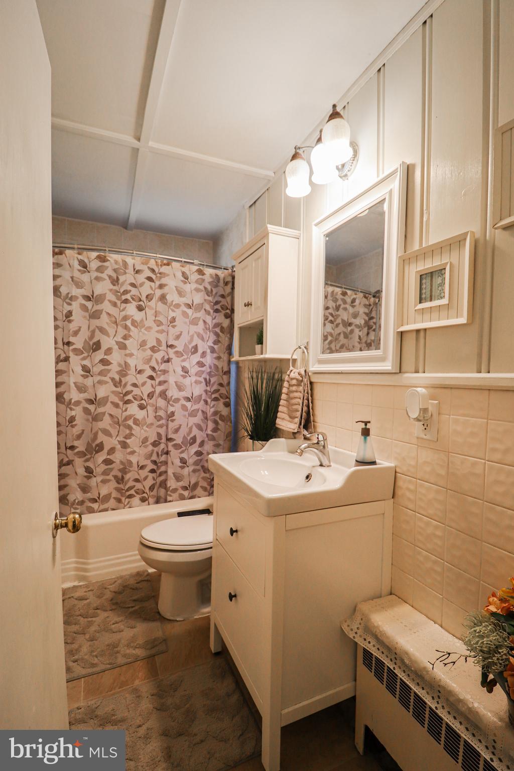 OLD EAST YORK - Residential