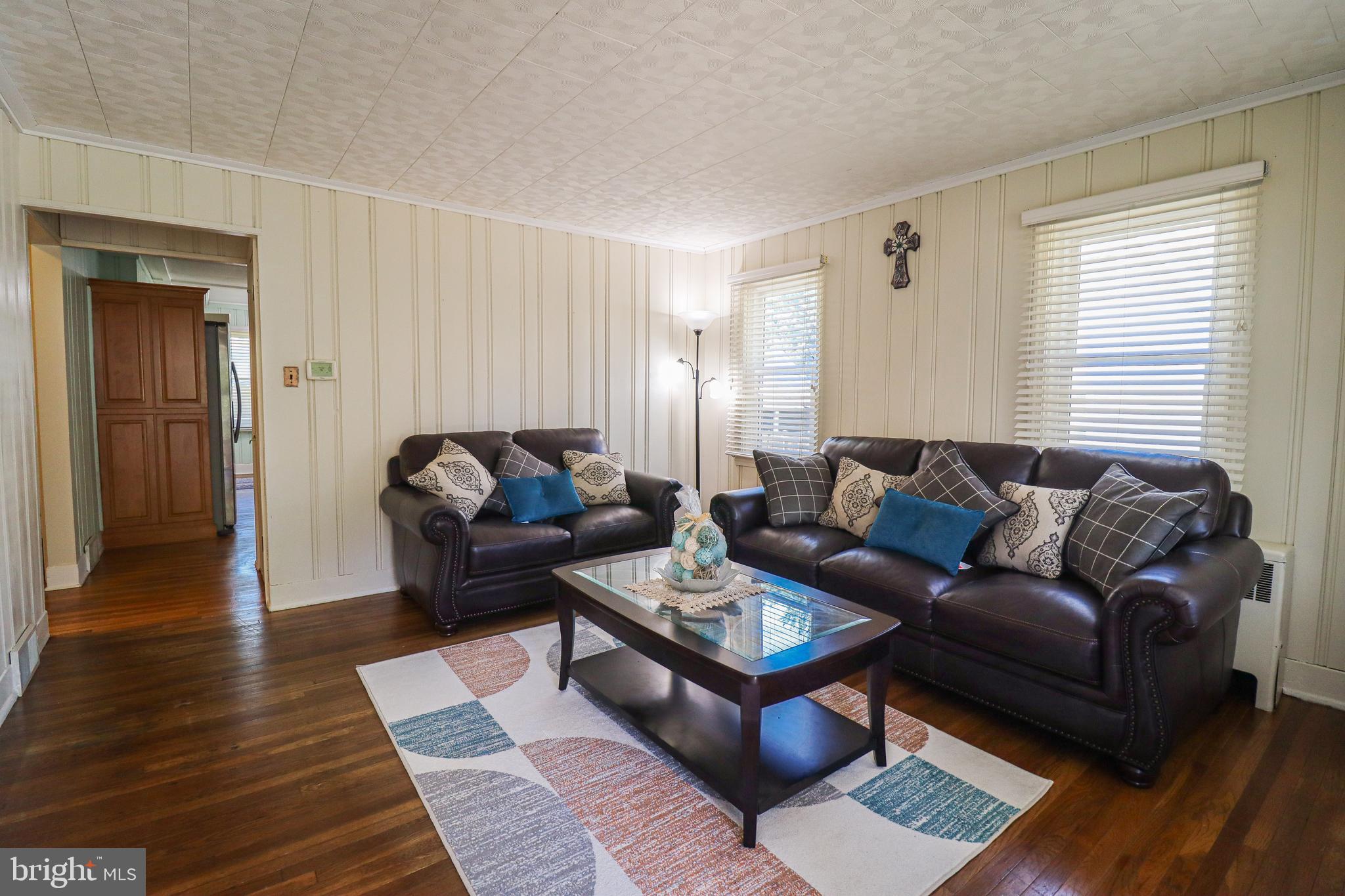 OLD EAST YORK - Residential