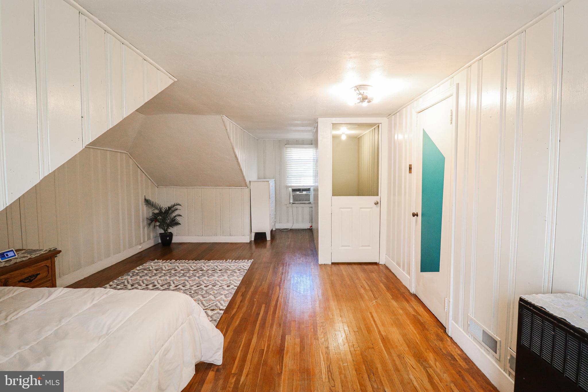 OLD EAST YORK - Residential