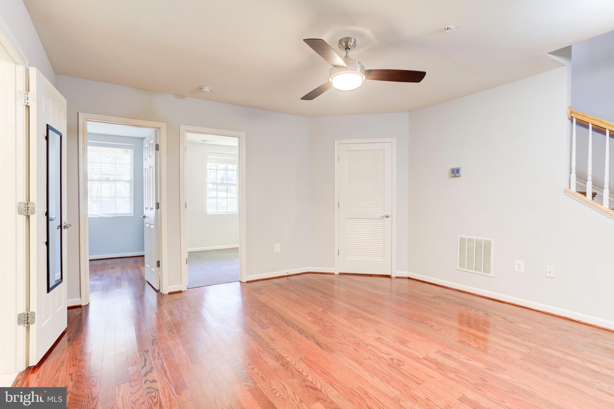 THE COMMONS ON WILLIAM SQUARE - Residential