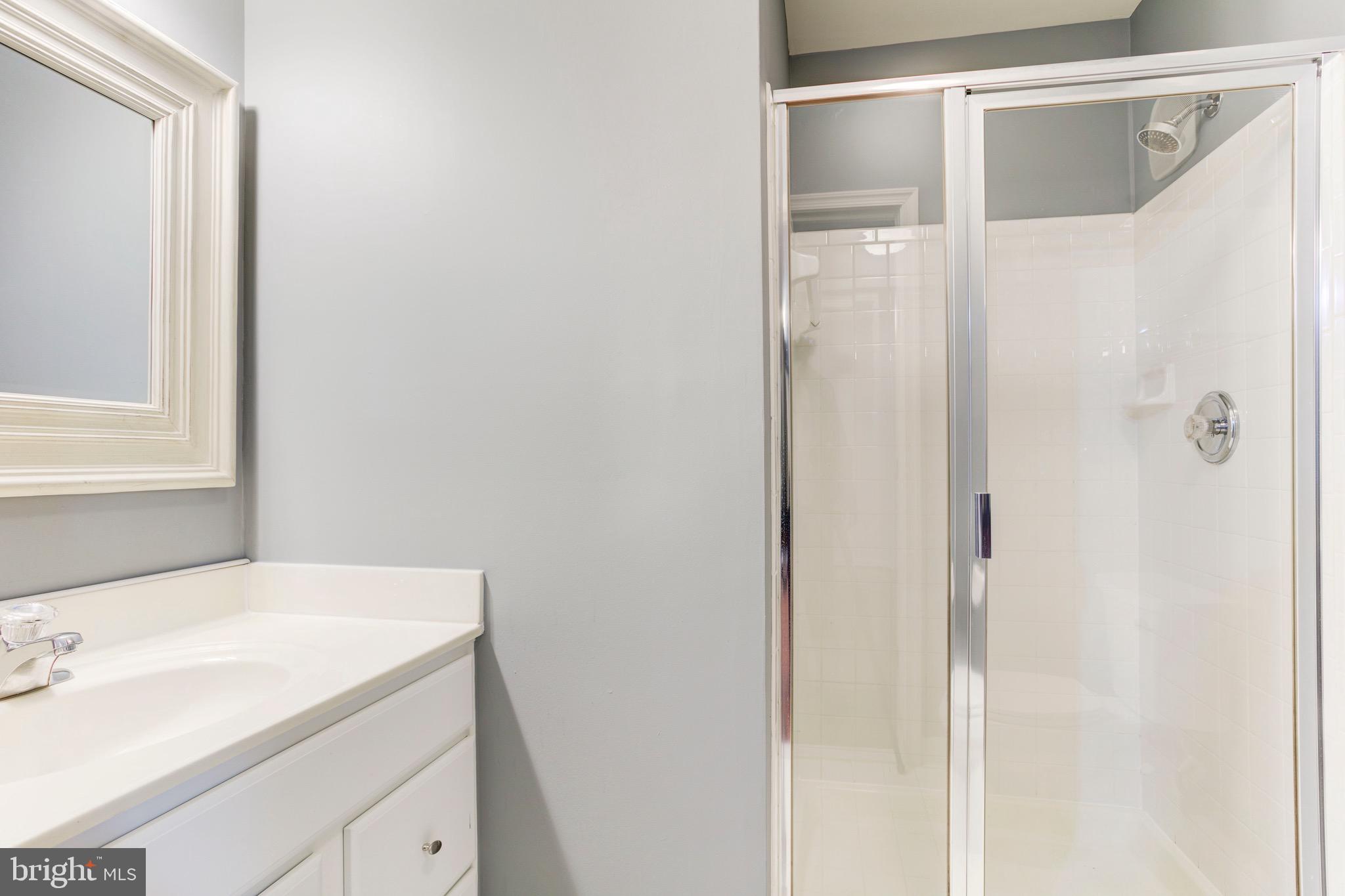 THE COMMONS ON WILLIAM SQUARE - Residential