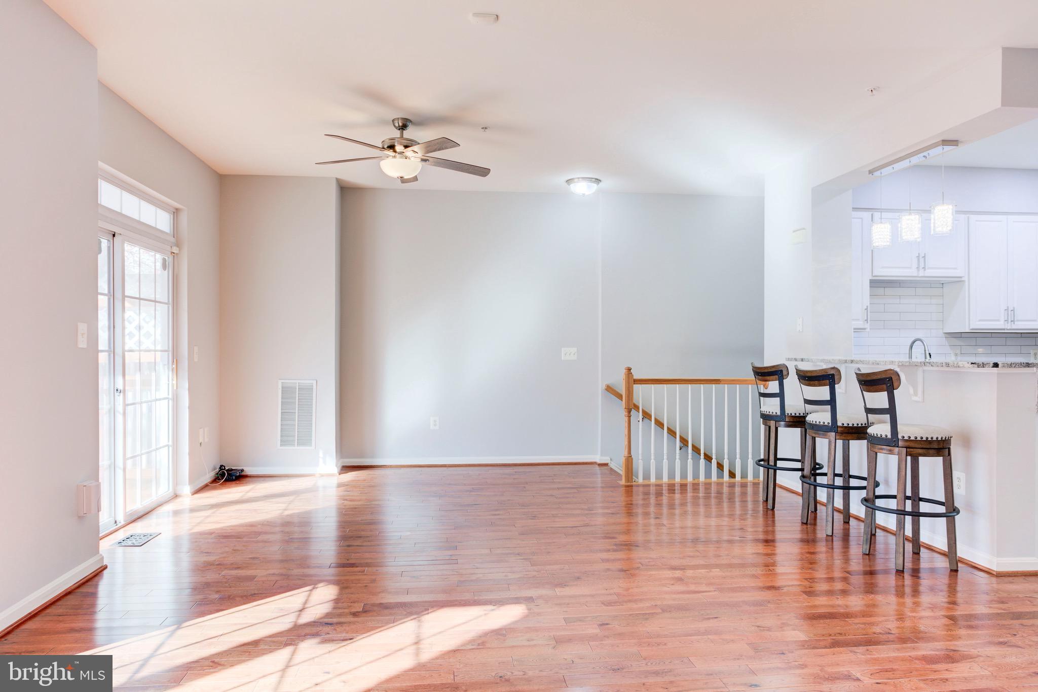 THE COMMONS ON WILLIAM SQUARE - Residential