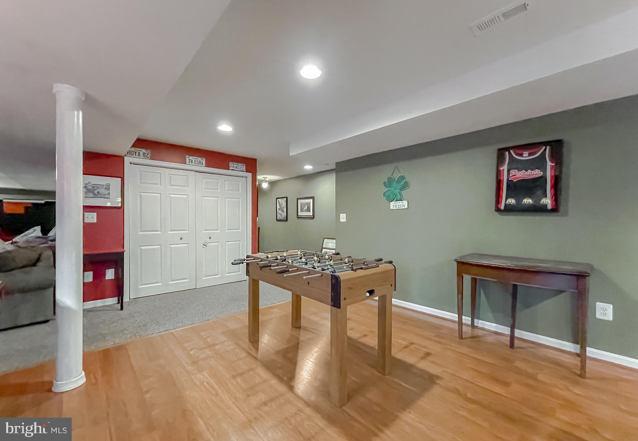 CHESTNUT HILLS - Residential