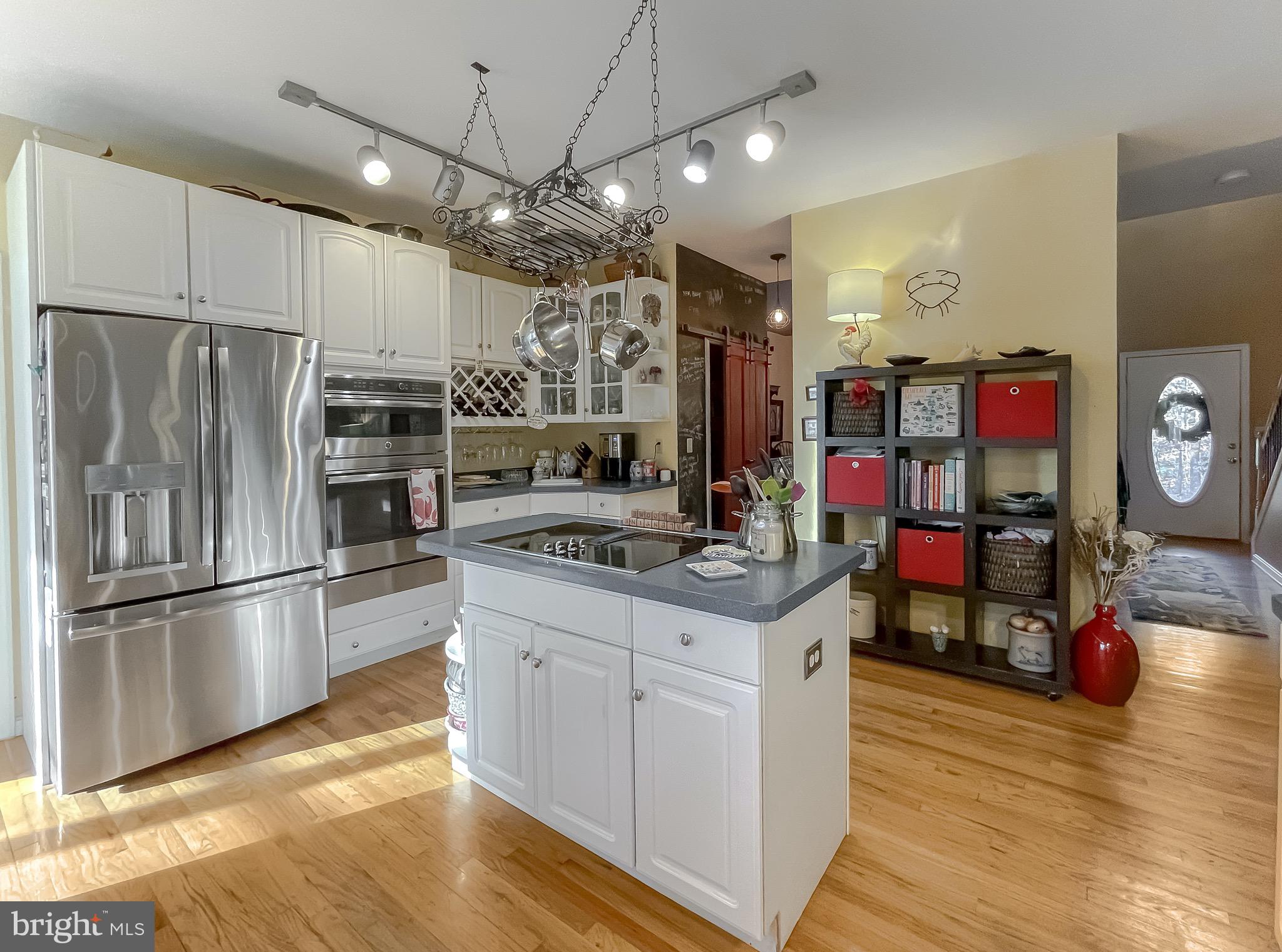 CHESTNUT HILLS - Residential