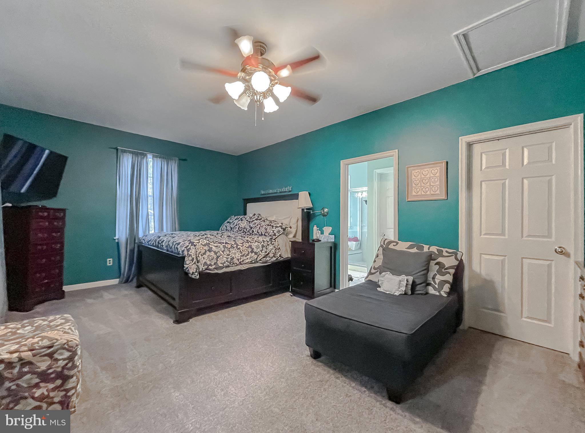 CHESTNUT HILLS - Residential