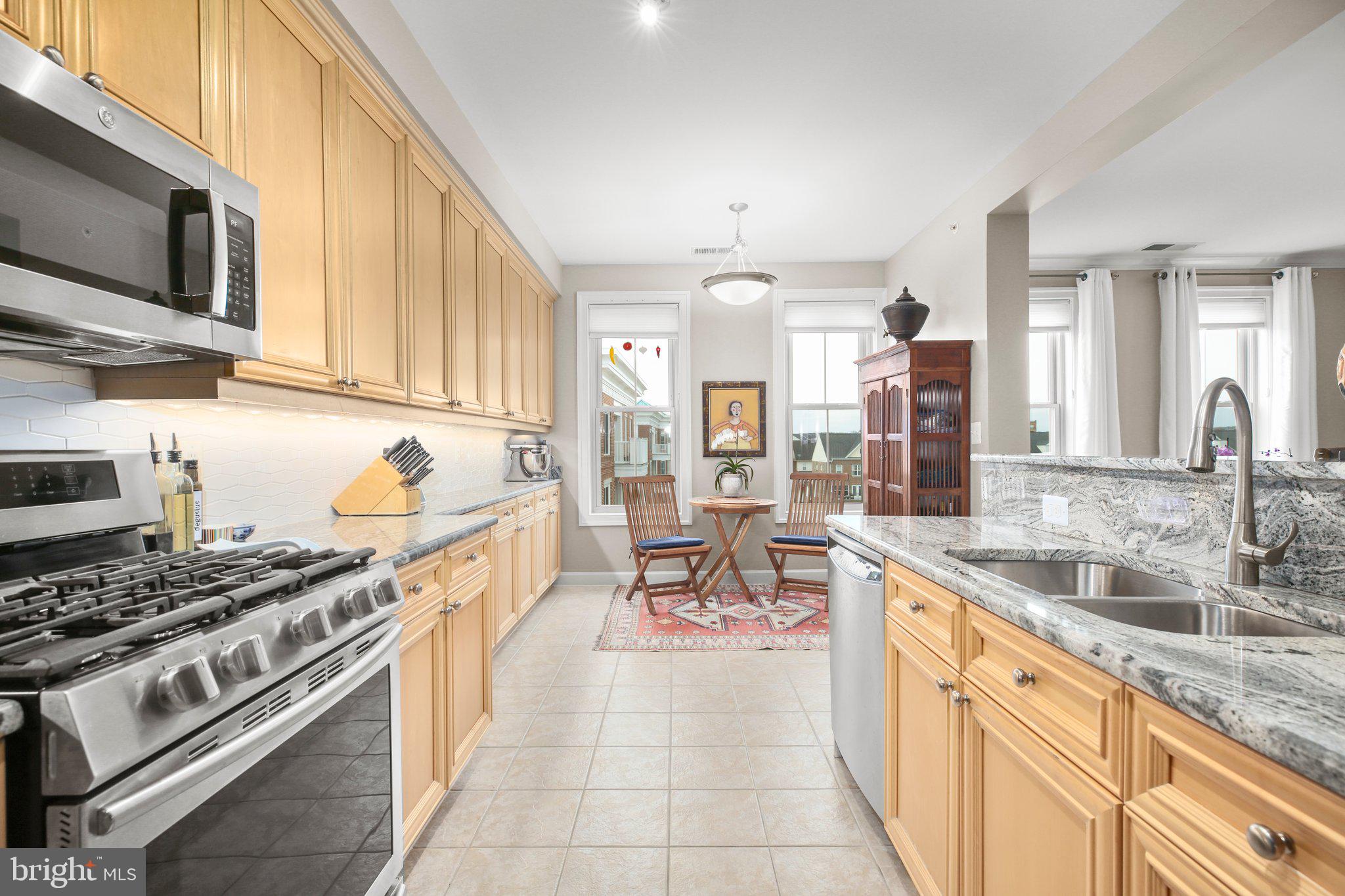 HARBOR POINT WEST CONDO - Residential