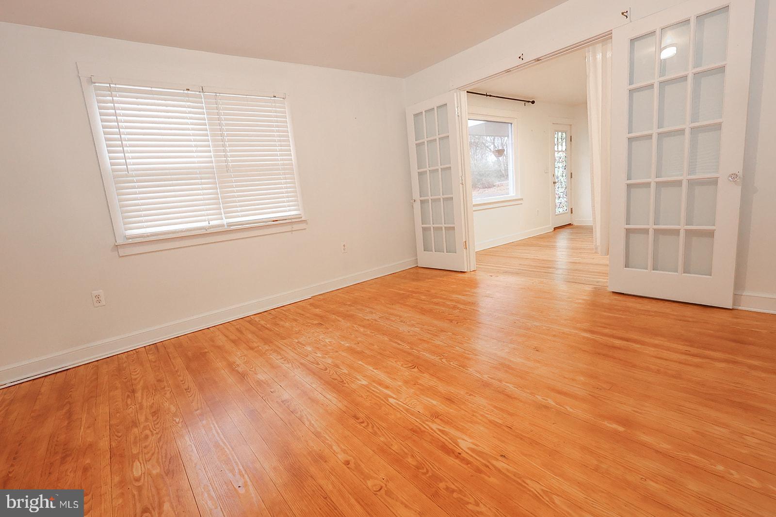 WARING - Residential