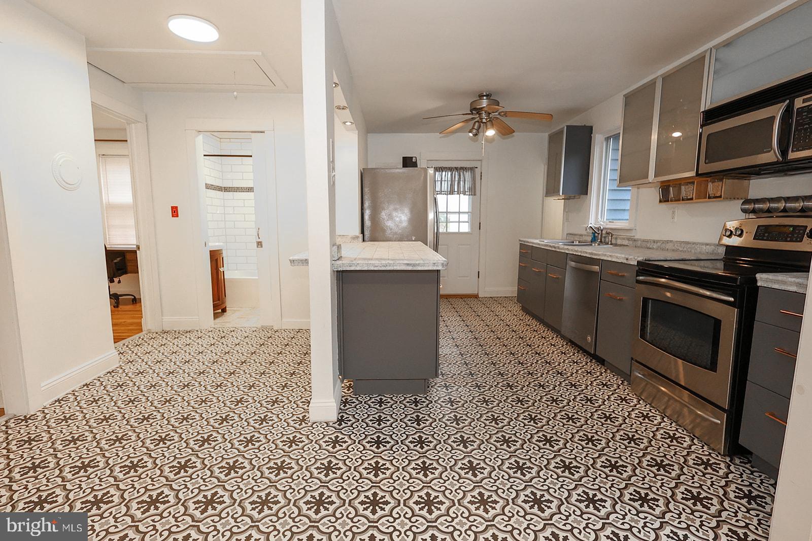 WARING - Residential