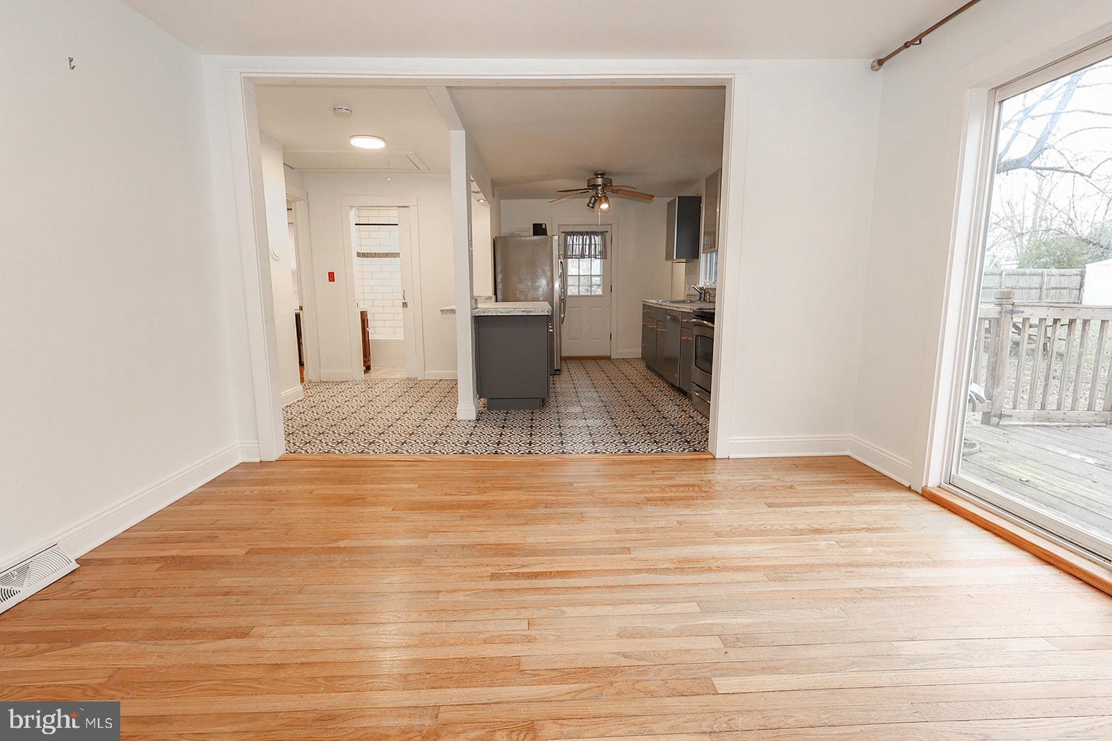 WARING - Residential