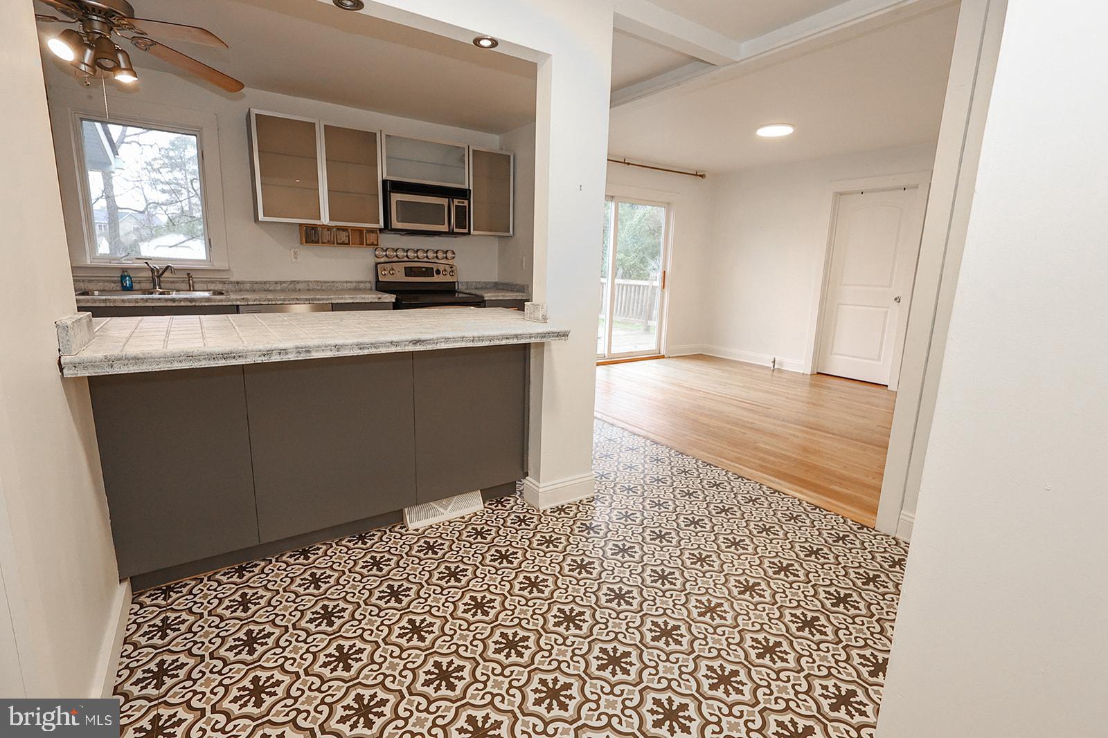 WARING - Residential