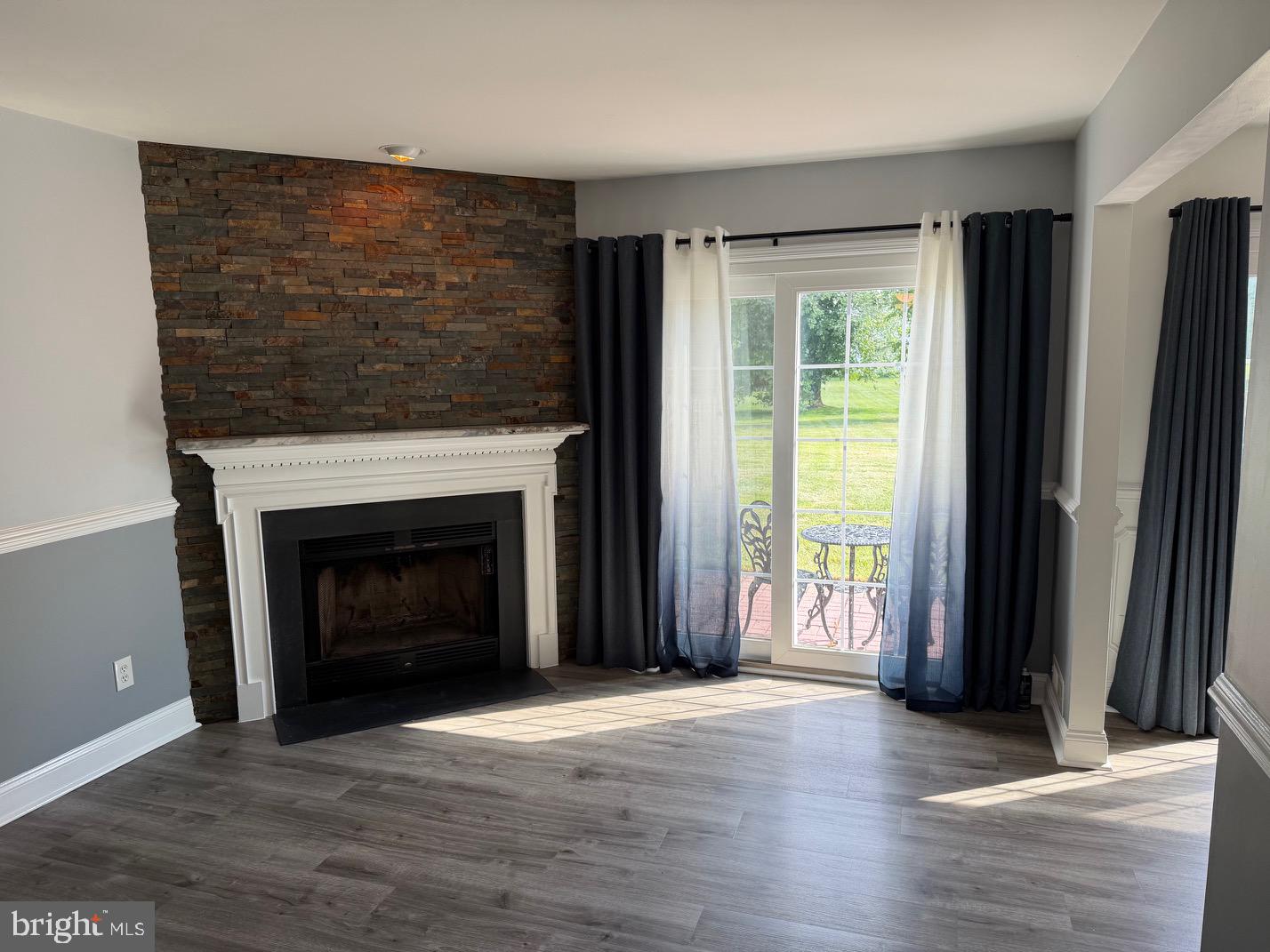 33 CARAWAY COURT