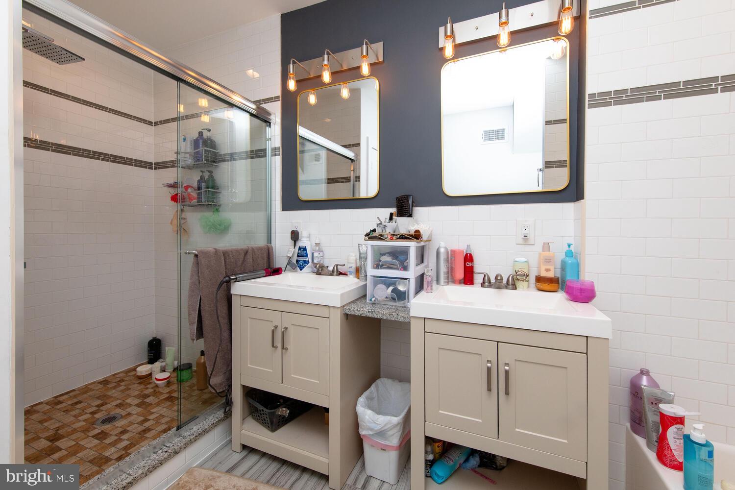 FISHTOWN - Residential Lease